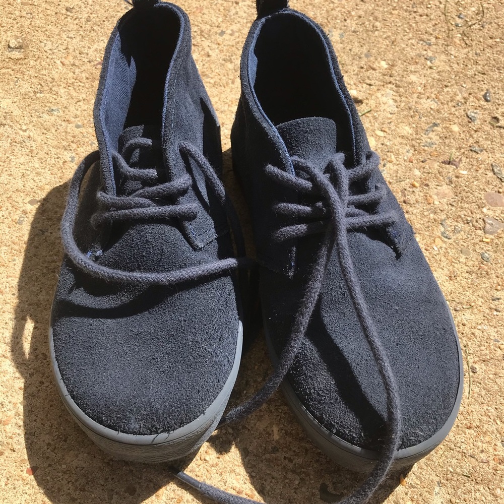 GAp Suede Shoes